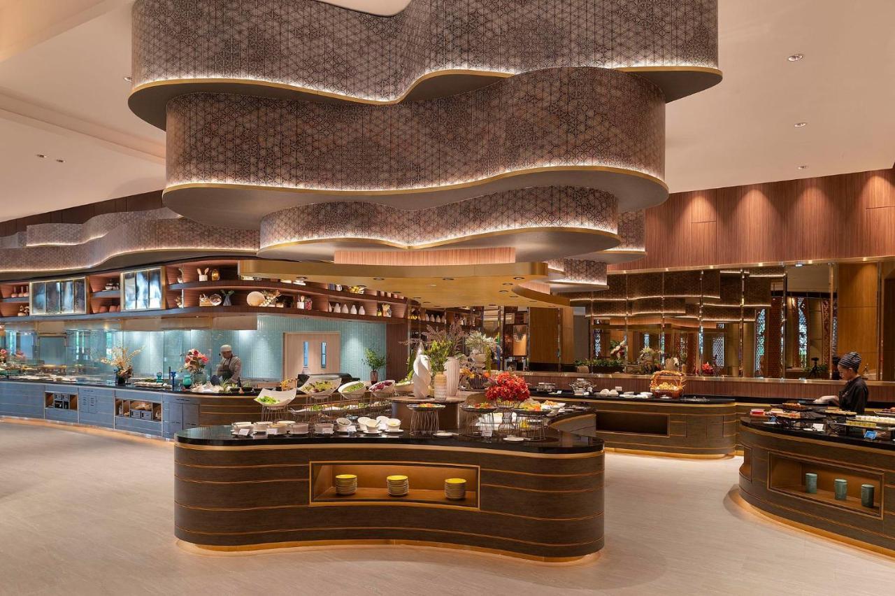 Asawin Grand Convention Hotel Banguecoque Exterior foto